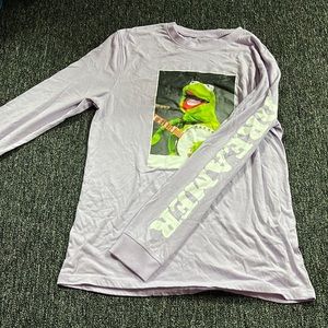 The Muppets Kermit the Frog “Dreamer” light purple long sleeve tee